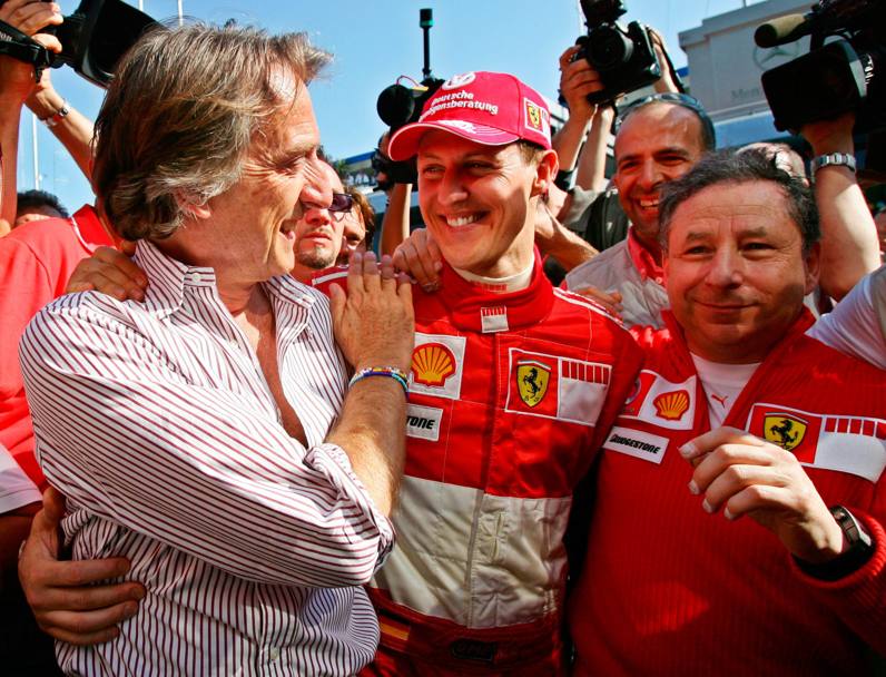 Festeggiamenti per la vittoria di Schumacher al GP di San Marino del 2006 (Reuters)